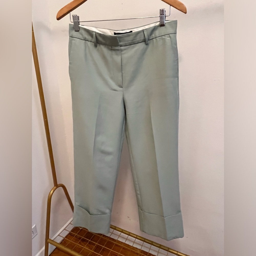 Zara cropped pants in mint color